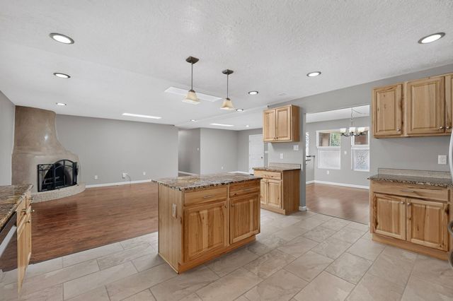 3802 Saint Andrews Drive SE, Rio Rancho, NM 87124