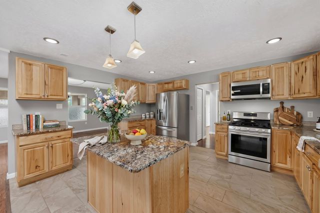 3802 Saint Andrews Drive SE, Rio Rancho, NM 87124