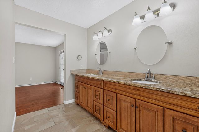 3802 Saint Andrews Drive SE, Rio Rancho, NM 87124