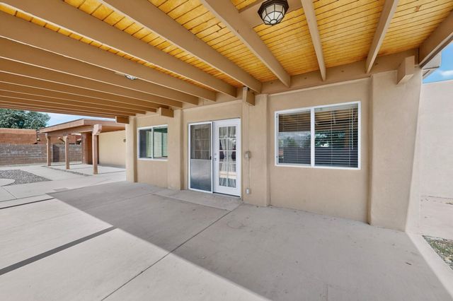 3802 Saint Andrews Drive SE, Rio Rancho, NM 87124