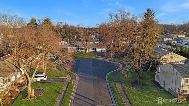 3 Susan Court, Piscataway, NJ 08854