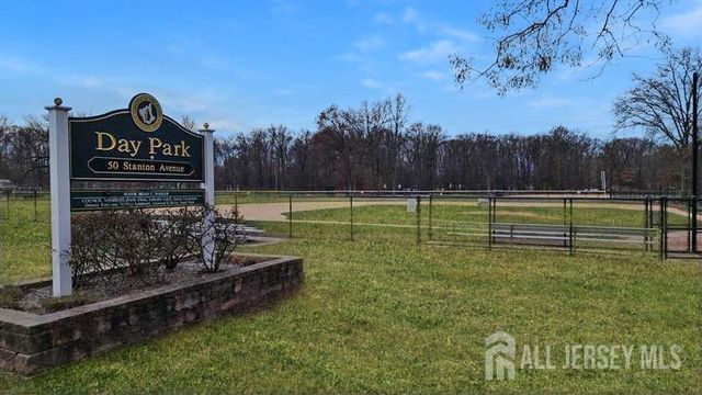 3 Susan Court, Piscataway, NJ 08854