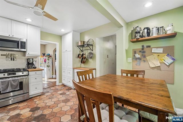75 Rollinson Street, West Orange, NJ 07052