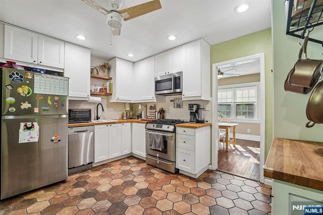 75 Rollinson Street, West Orange, NJ 07052