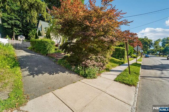75 Rollinson Street, West Orange, NJ 07052