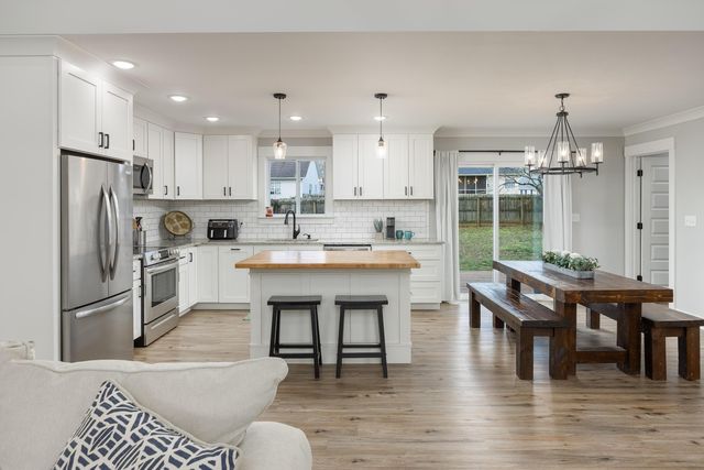 1914 Bay Hill Drive, Hixson, TN 37343