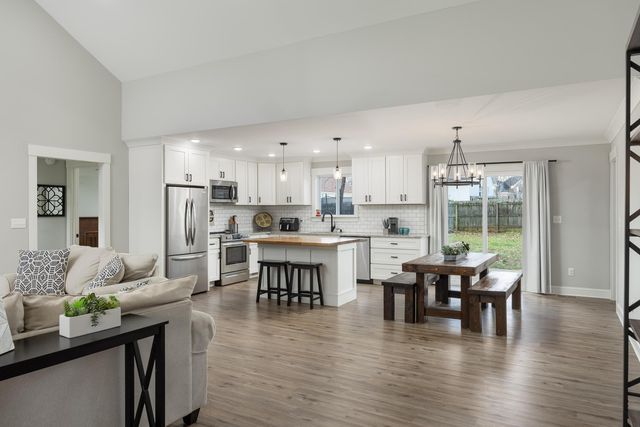 1914 Bay Hill Drive, Hixson, TN 37343