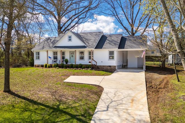 1914 Bay Hill Drive, Hixson, TN 37343