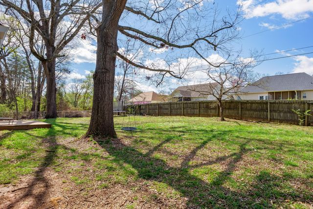 1914 Bay Hill Drive, Hixson, TN 37343