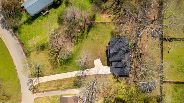 1914 Bay Hill Drive, Hixson, TN 37343