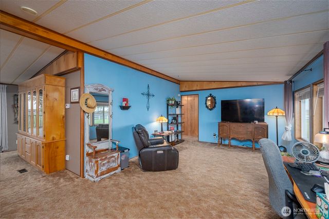 1132 NE C Road, Moses Lake, WA 98837