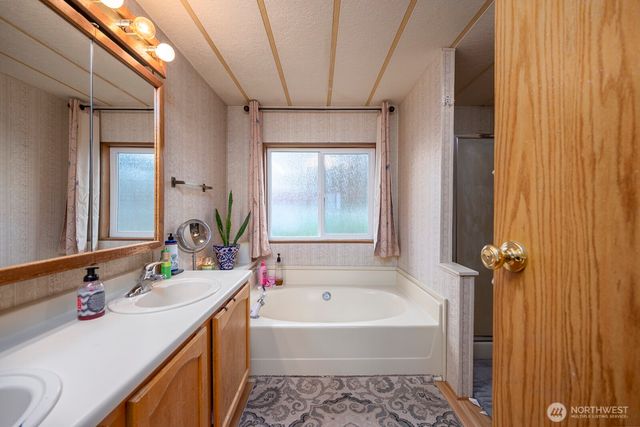 1132 NE C Road, Moses Lake, WA 98837