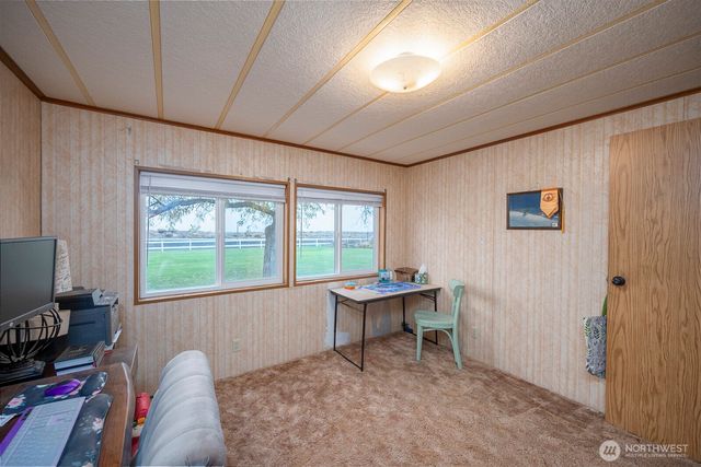 1132 NE C Road, Moses Lake, WA 98837