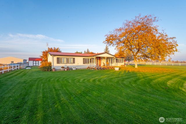 1132 NE C Road, Moses Lake, WA 98837