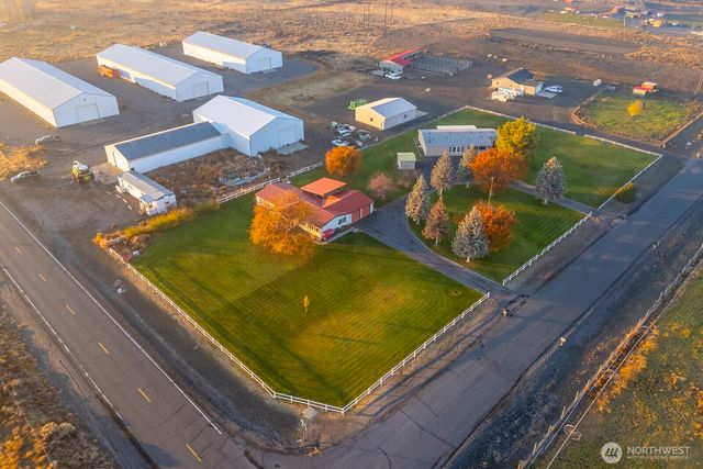 1132 NE C Road, Moses Lake, WA 98837