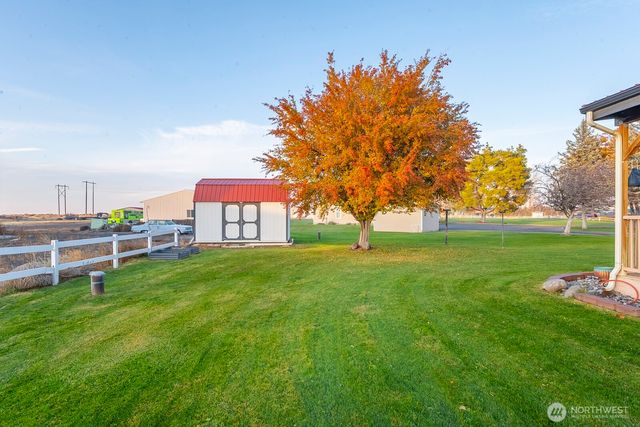 1132 NE C Road, Moses Lake, WA 98837