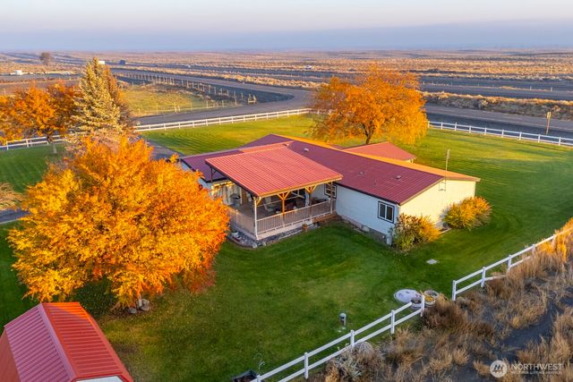 1132 NE C Road, Moses Lake, WA 98837