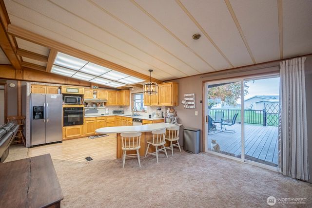 1132 NE C Road, Moses Lake, WA 98837