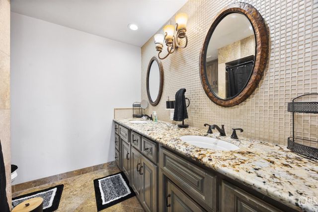 4200 Boise 13A, Bakersfield, CA 93306