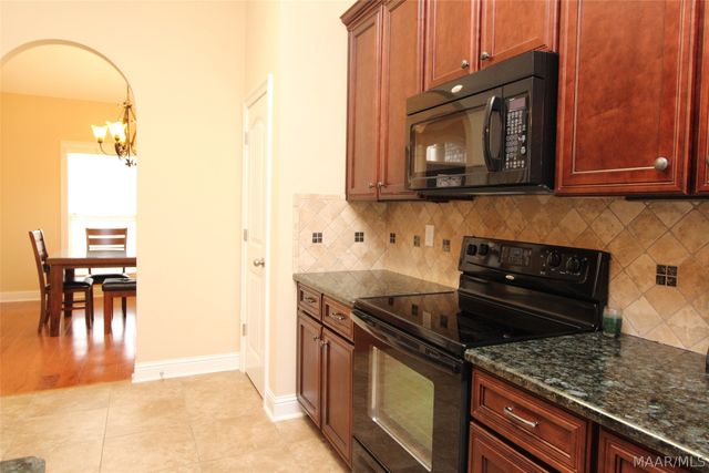 9224 Autumnbrooke Way, Montgomery, AL 36117