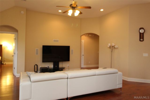 9224 Autumnbrooke Way, Montgomery, AL 36117