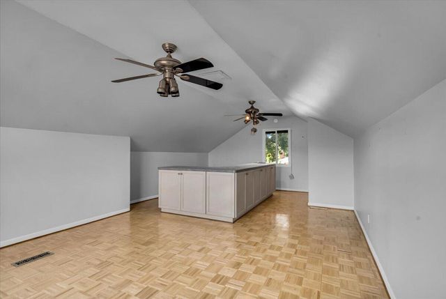 22400 Petersburg Avenue, Eastpointe, MI 48021
