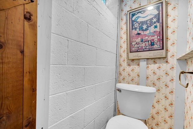 22400 Petersburg Avenue, Eastpointe, MI 48021
