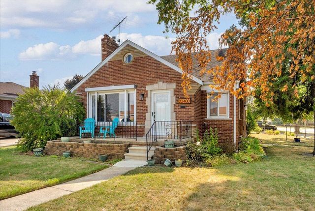 22400 Petersburg Avenue, Eastpointe, MI 48021