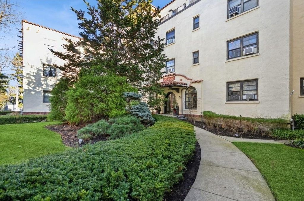 314 Livingston Avenue 101 E, Mamaroneck, NY 10543