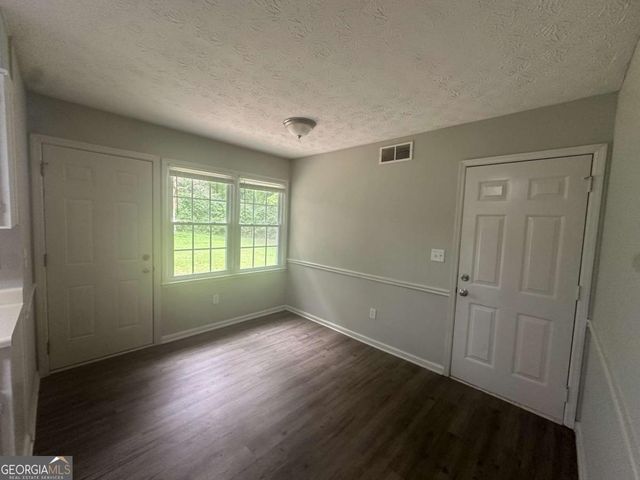 40 Lake Court, Stockbridge, GA 30281