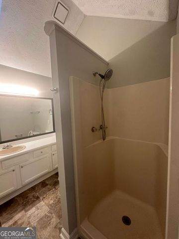 40 Lake Court, Stockbridge, GA 30281