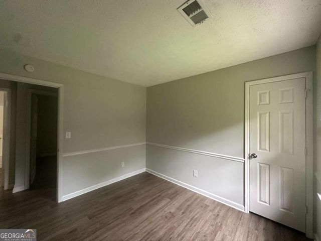 40 Lake Court, Stockbridge, GA 30281