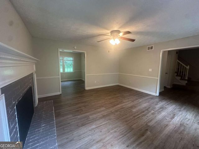 40 Lake Court, Stockbridge, GA 30281