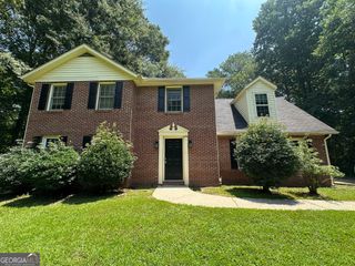 40 Lake Court, Stockbridge, GA 30281