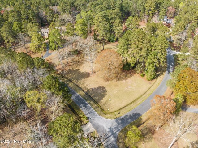 1411 Poe Circle, Greenville, NC 27858