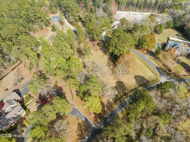 1411 Poe Circle, Greenville, NC 27858