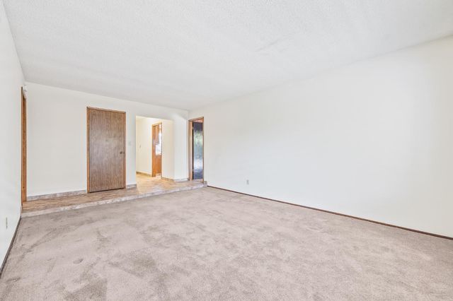 867 E Frederick Avenue, Fresno, CA 93720