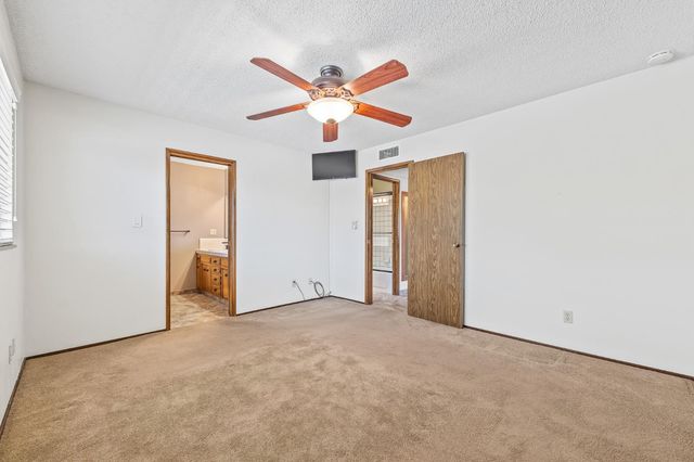 867 E Frederick Avenue, Fresno, CA 93720