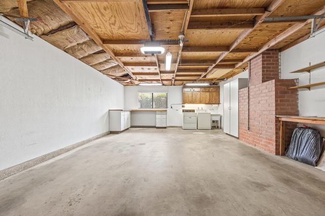 867 E Frederick Avenue, Fresno, CA 93720