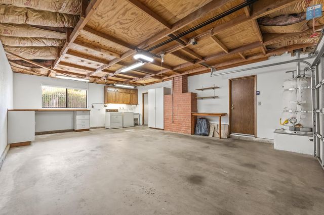 867 E Frederick Avenue, Fresno, CA 93720