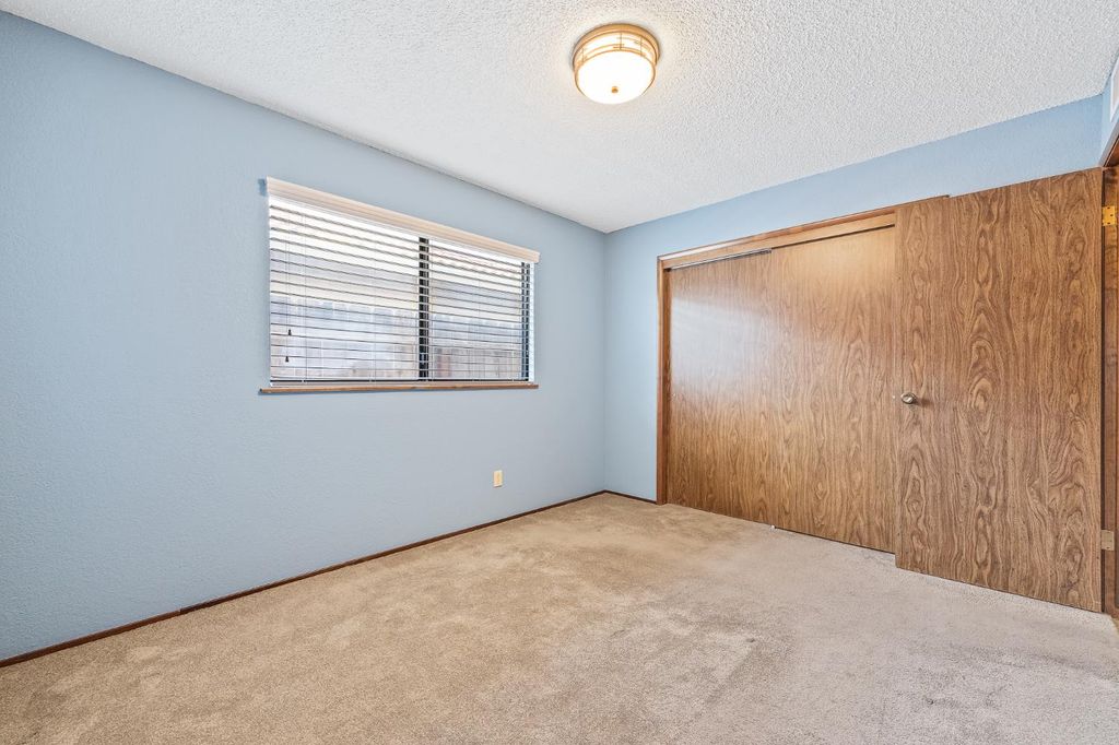 Image 40 of property listing at 867 E Frederick Avenue, Fresno, CA 93720