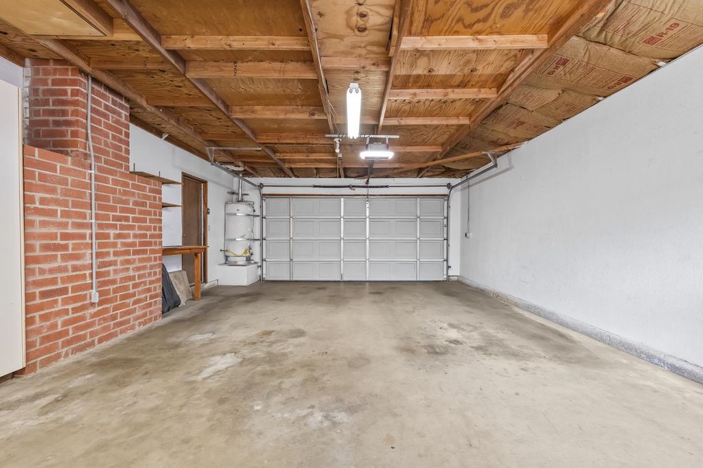Image 50 of property listing at 867 E Frederick Avenue, Fresno, CA 93720
