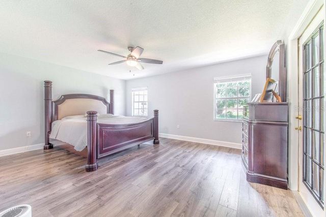 910 LIBERTY LANE, Auburndale, FL 33823