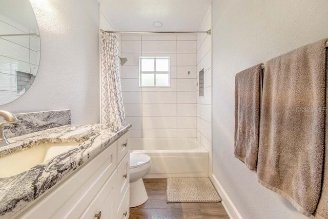 910 LIBERTY LANE, Auburndale, FL 33823