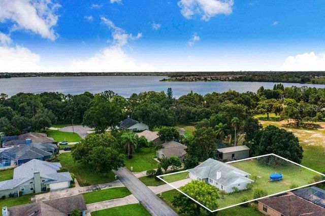 910 LIBERTY LANE, Auburndale, FL 33823