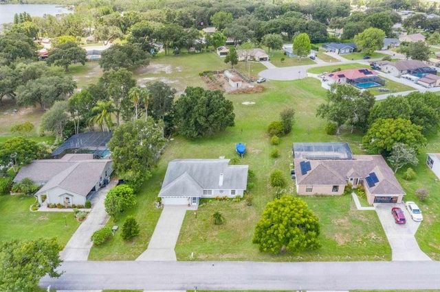 910 LIBERTY LANE, Auburndale, FL 33823