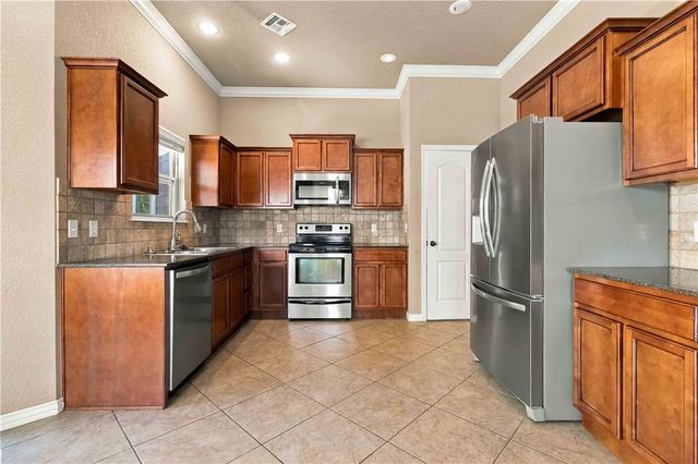 2656 N Sierra Avenue, Fayetteville, AR 72703