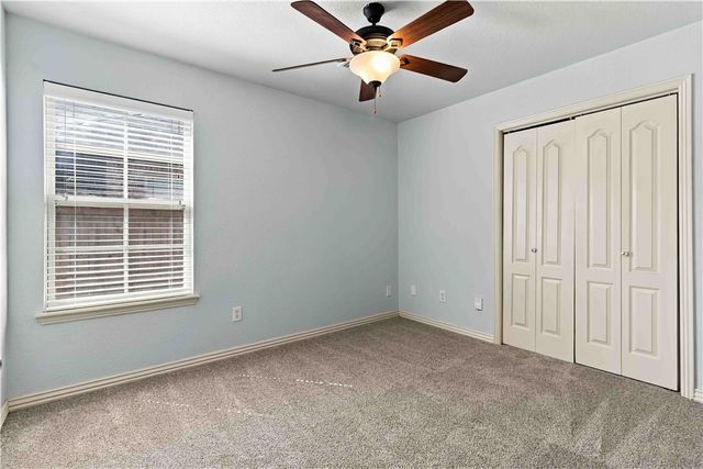 2656 N Sierra Avenue, Fayetteville, AR 72703
