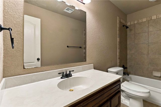 2656 N Sierra Avenue, Fayetteville, AR 72703