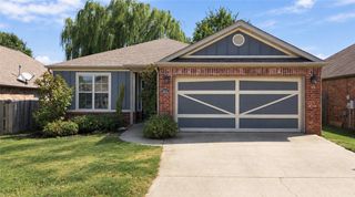 2656 N Sierra Avenue, Fayetteville, AR 72703